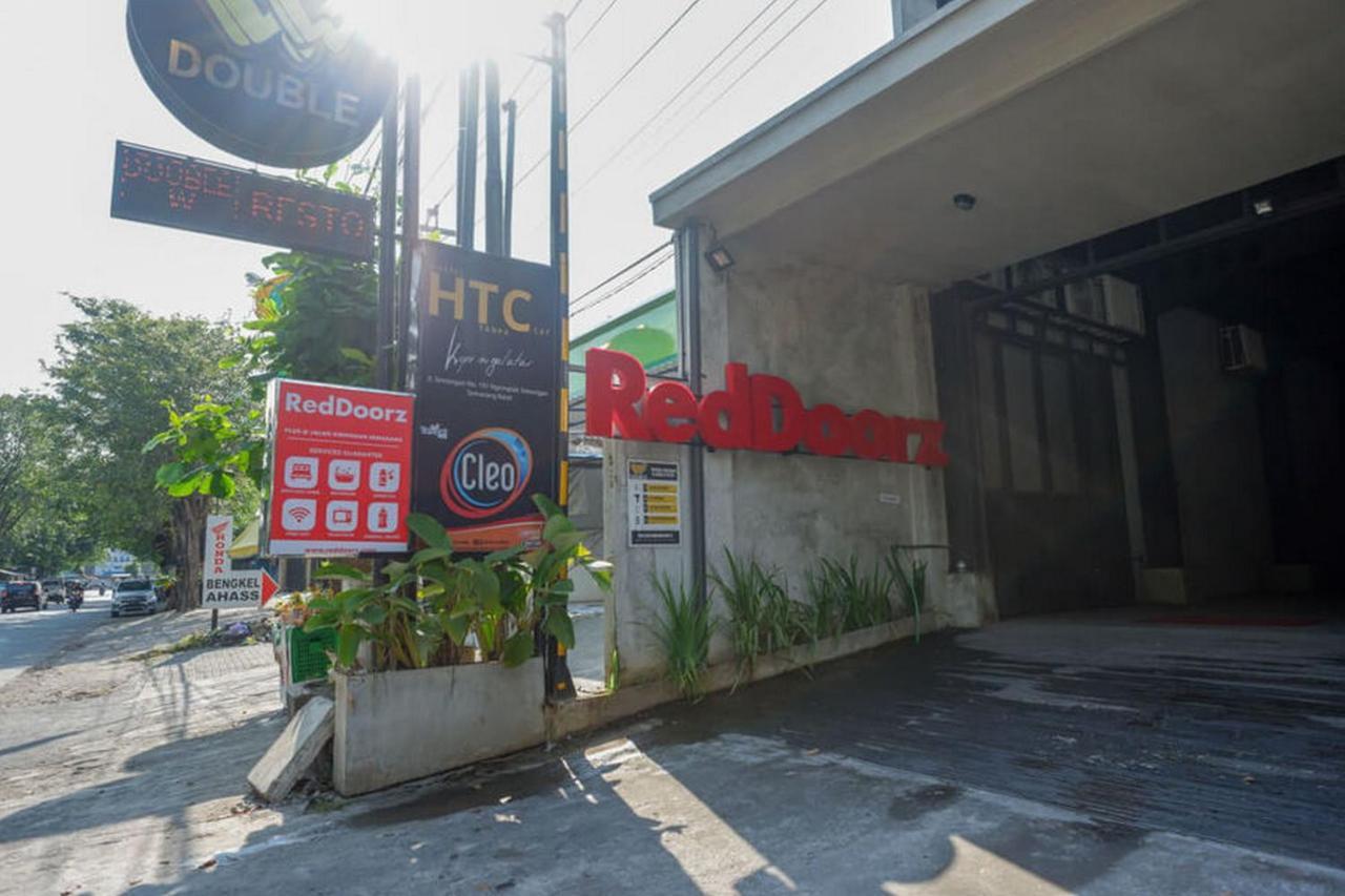 红多兹普拉斯酒店-近三宝垄三宝岗地区 外观 照片